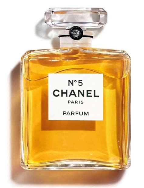 con addosso solo 5 gocce di chanel n5|Profumo Chanel N°5 la storia e quanto costa .